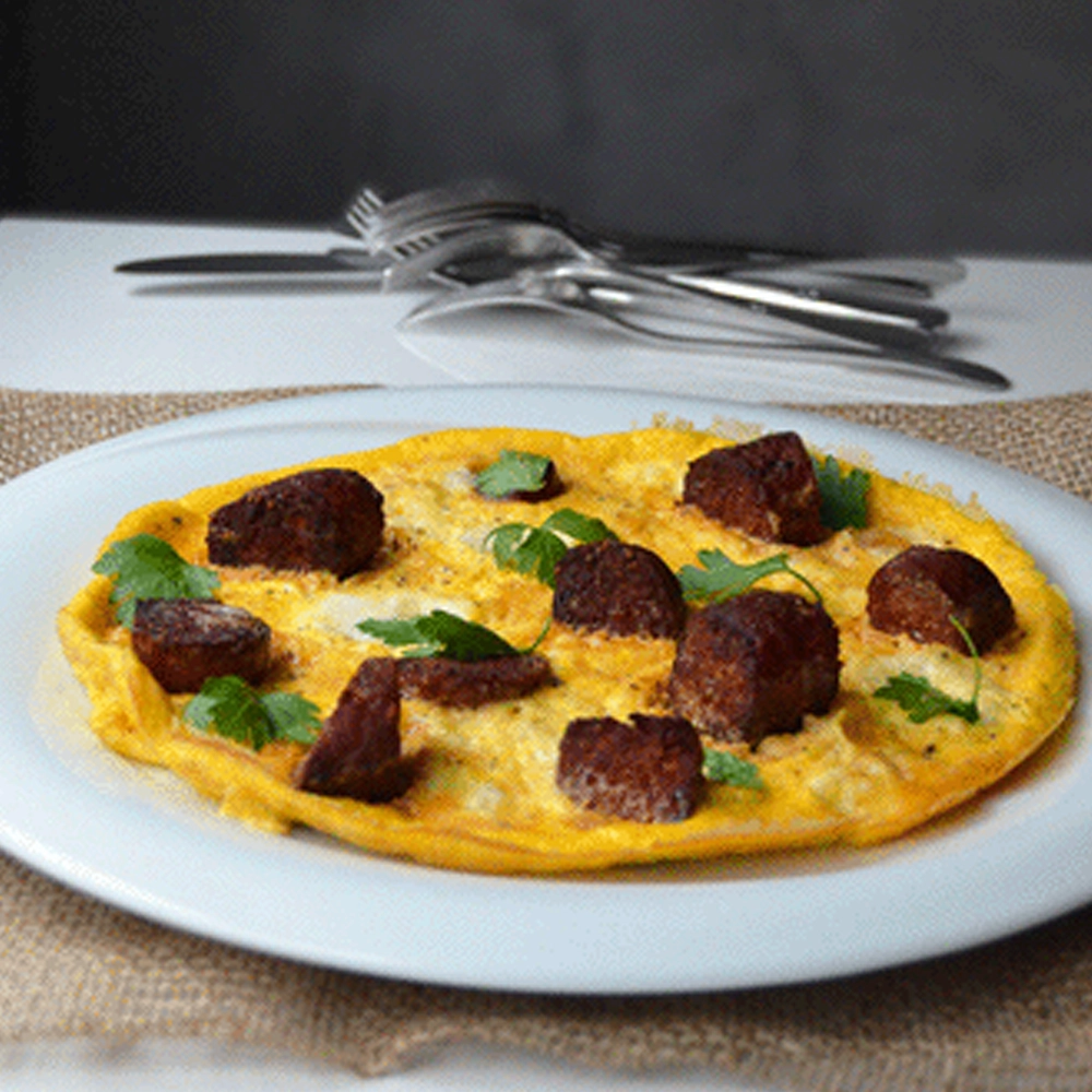 SUCUKLU OMLET